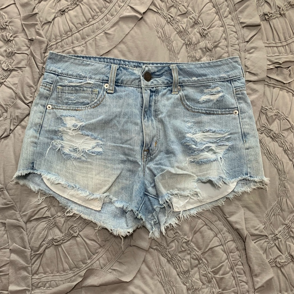 American Eagle jean shorts size 6.